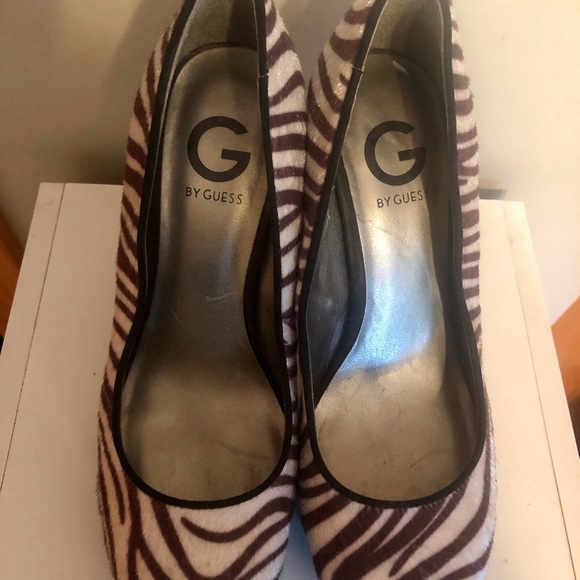 GUESS Fur Zebra Print Heels-Size 9 - Picture 2 of 4